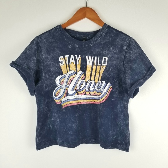 Buckle Tops - 2/$25 NWT Electric Pink Buckle Tie Dye Graphic M